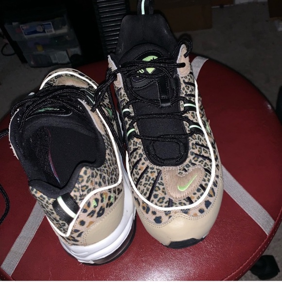 womens animal print/worn once! - Picture 2 of 4